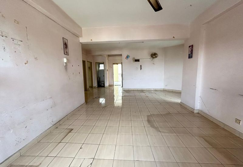 KONDOMINIUM TASIK MEWAH