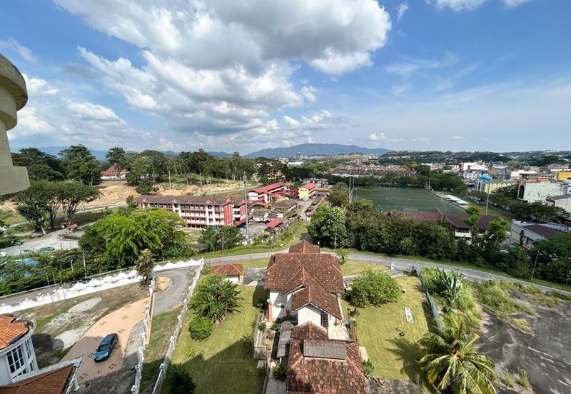 KONDOMINIUM TASIK MEWAH