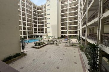 Tasik Mewah Condominium