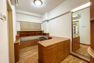 LE RENAISSANCE @ TAMAN BUKIT KAYA