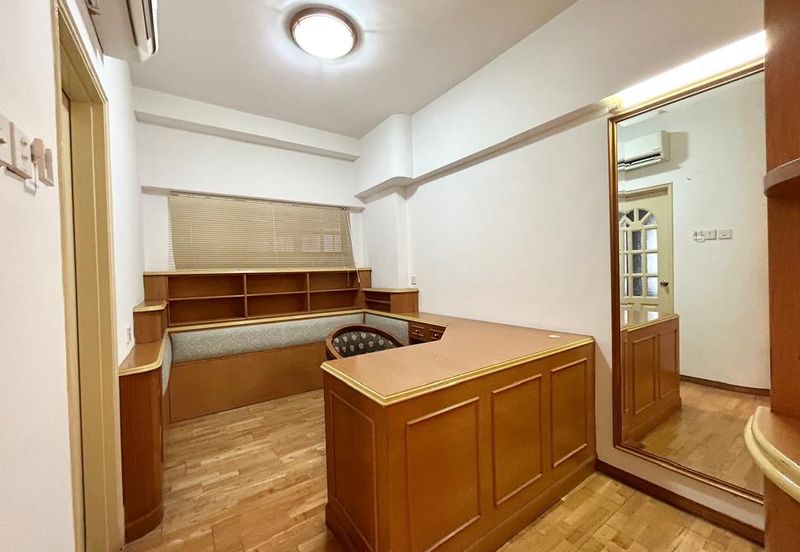 LE RENAISSANCE @ TAMAN BUKIT KAYA