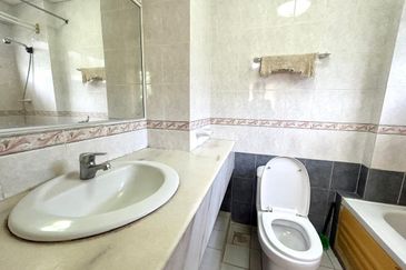 LE RENAISSANCE @ TAMAN BUKIT KAYA