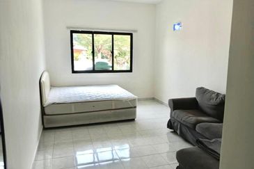 GREEN STREET HOMES (SEREMBAN 2)