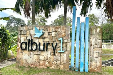 Albury 2, Taman Tasik Senangin