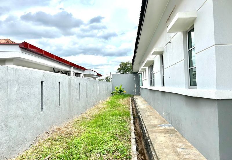 PARK AVENUE (SEREMBAN 2)