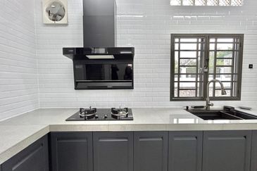 Albury 2, Taman Tasik Senangin