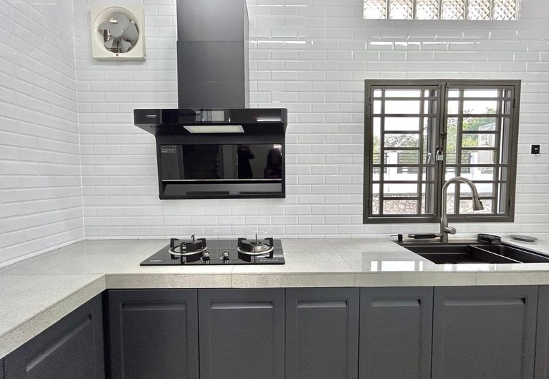 Albury 2, Taman Tasik Senangin