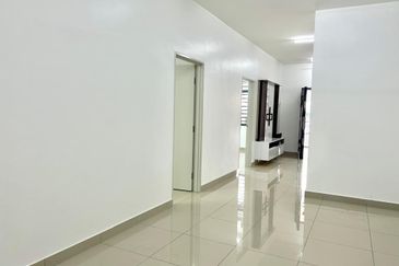 Albury 2, Taman Tasik Senangin