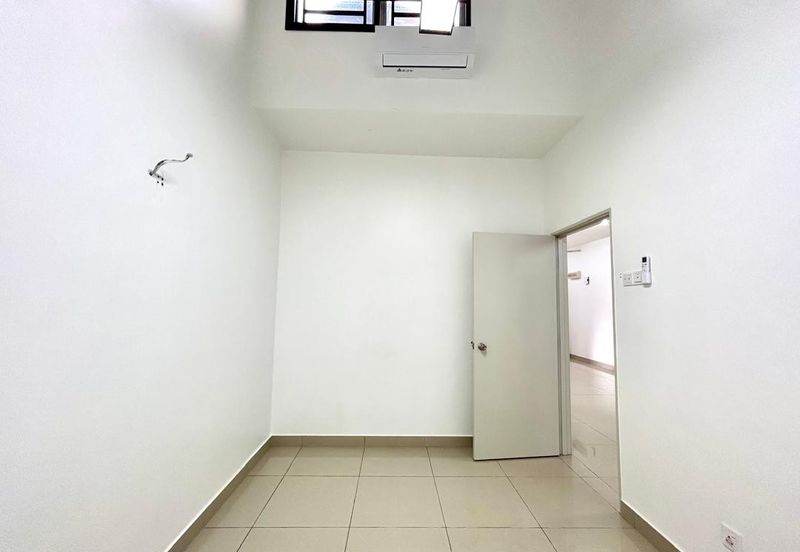 Albury 2, Taman Tasik Senangin