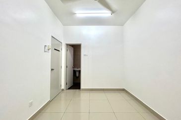 Albury 2, Taman Tasik Senangin