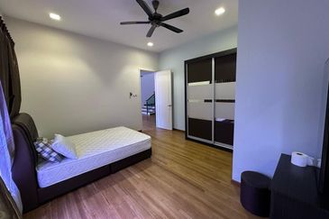 Isola Villa @ Senibong Cove