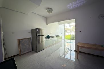 Isola Villa @ Senibong Cove