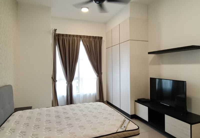 The Pinnacles (Pinnacle Tower)