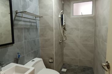 The Pinnacles (Pinnacle Tower)