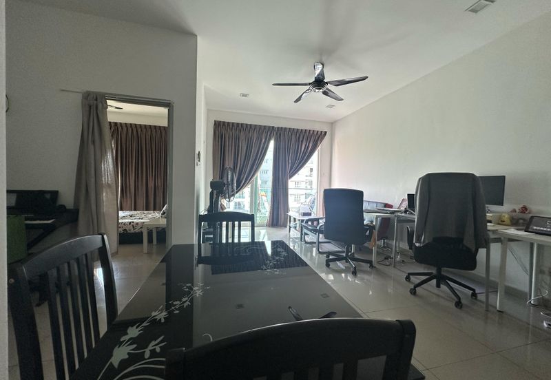 Seasons Luxury Apartments @ Amara Larkin