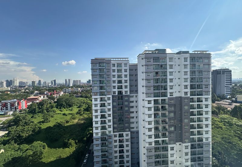 Seasons Luxury Apartments @ Amara Larkin