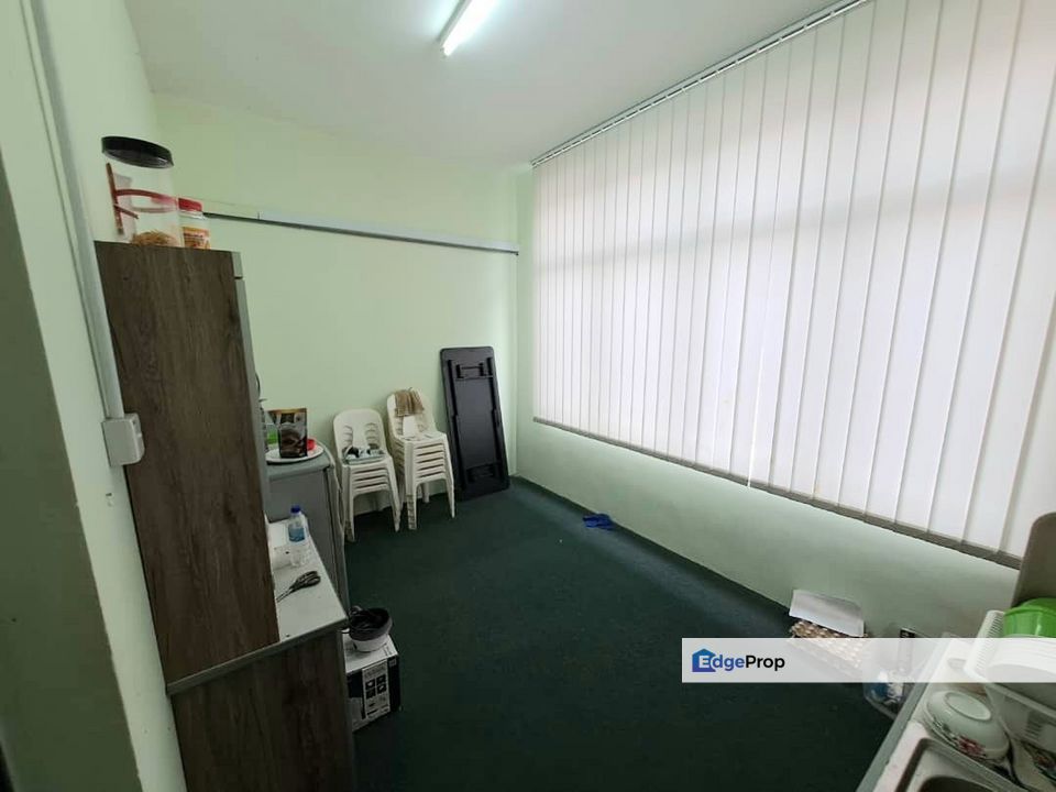 Shop 1st floor Kajang Reko Sentral Face to petronas & mcdonald, Selangor, Kajang