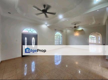 Bungalow House Kg Dato Abu Bakar Baginda Bangi, Selangor, Bangi