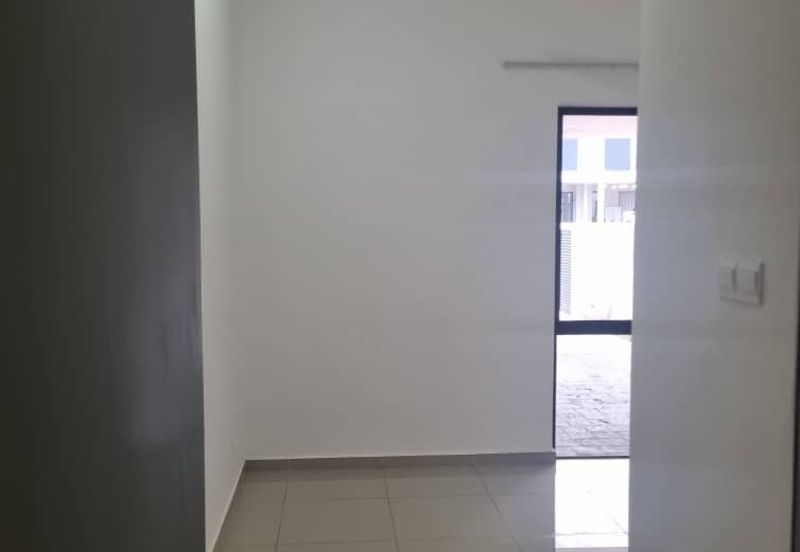 New House Residensi Lambaian 2 town house kajang Bangi Sungai Tangkas