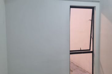 New House Residensi Lambaian 2 town house kajang Bangi Sungai Tangkas