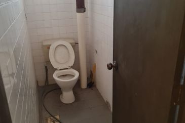 4 storey Shop lot cheras Taman Suria Jaya Kuala Lumpur