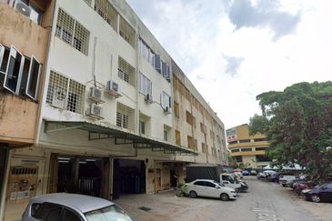 4 storey Shop lot cheras Taman Suria Jaya Kuala Lumpur