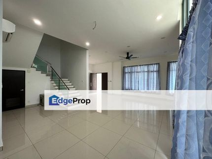 Furnished 3 storey Semi D House Puncak Saujana Heights Kajang 7 rooms wifi, Selangor, Kajang