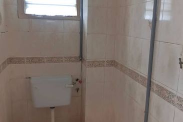 Subang Perdana Goodyear Court 10