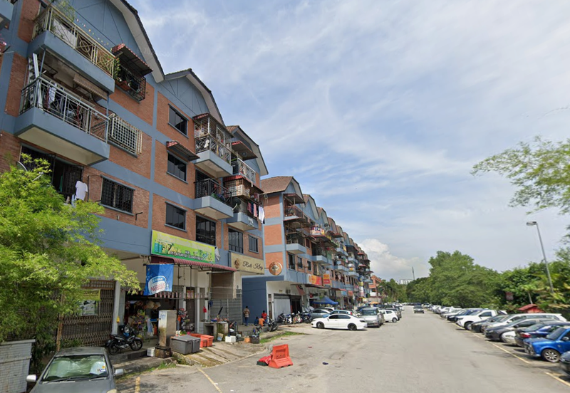 SL 11, Bandar Sungai Long