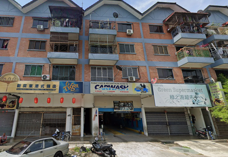 SL 11, Bandar Sungai Long