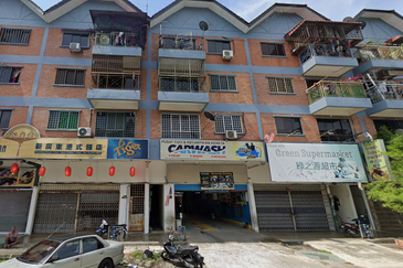 SL 11, Bandar Sungai Long