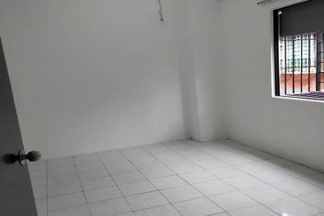 SL 11, Bandar Sungai Long