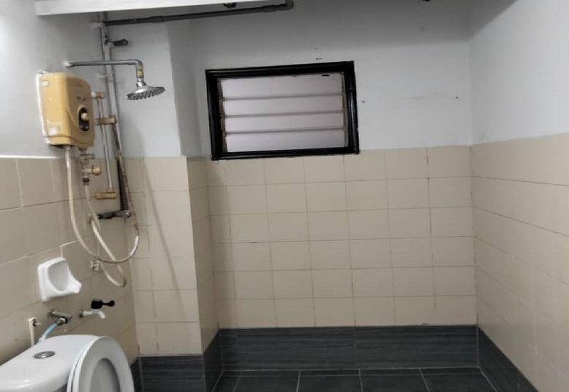 SL 11, Bandar Sungai Long