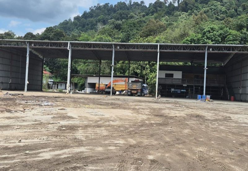 200 amp bu 21,600 sf Warehouse Hulu Langat For Rent For rent RM 20,000 per month