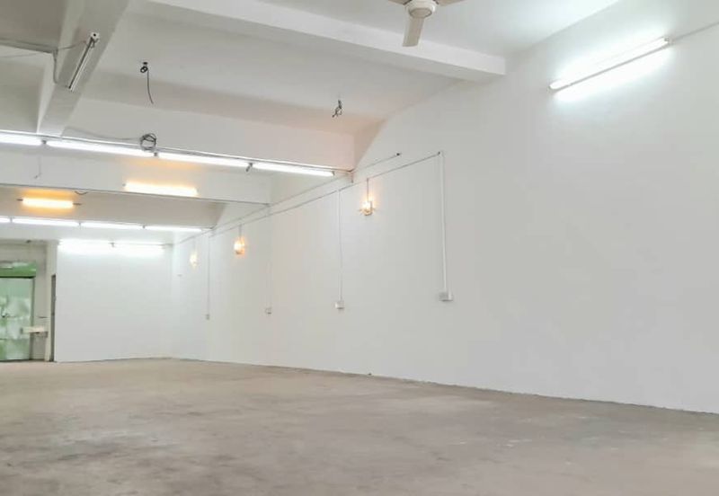 Pusat Perindustrian Sungai Chua