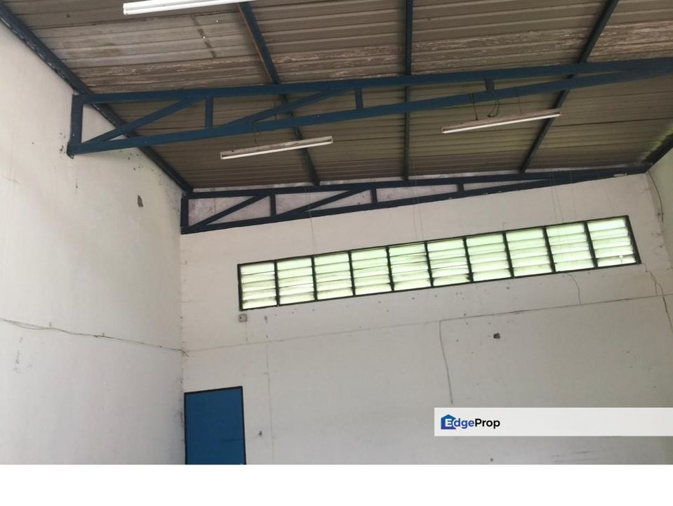 Rental Detached Factory Warehouse Seremban Kawasan Perindustrian Ringan Jalan Tun Dr Ismail For rent RM 3,000 per month, Negeri Sembilan, Seremban