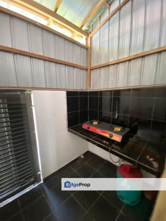 Fully Furnished 2 storey House Seksyen 5 Bandar Rinching House For rent RM 1,200 per month  Khas utk family muslim sahaja terutamanya pasangan yang ba, Selangor, Semenyih