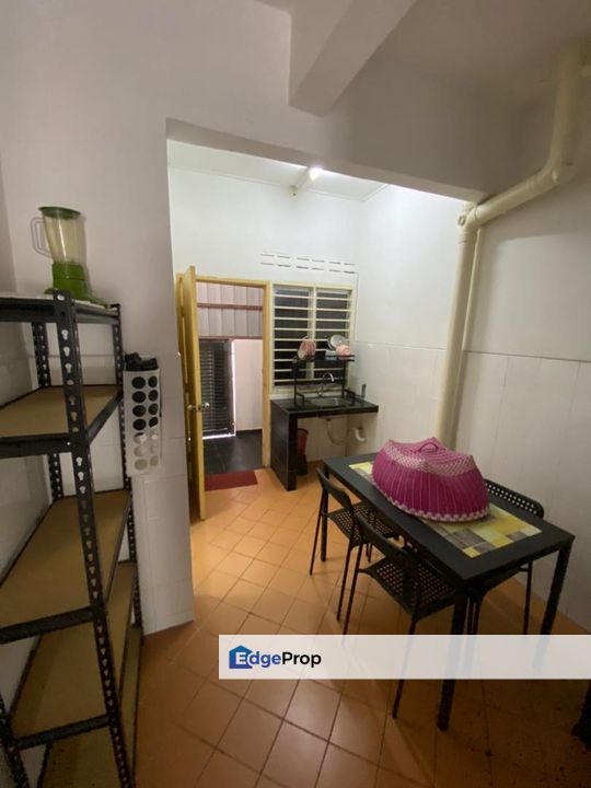 Fully Furnished 2 storey House Seksyen 5 Bandar Rinching House For rent RM 1,200 per month  Khas utk family muslim sahaja terutamanya pasangan yang ba, Selangor, Semenyih