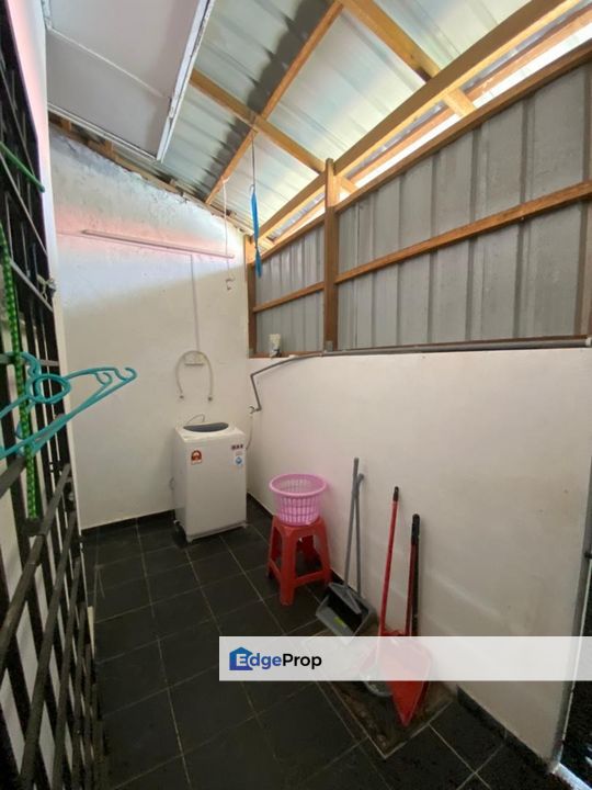 Fully Furnished 2 storey House Seksyen 5 Bandar Rinching House For rent RM 1,200 per month  Khas utk family muslim sahaja terutamanya pasangan yang ba, Selangor, Semenyih