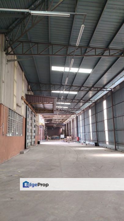 Factory 40,000 sq ft Warehouse Perindustrian Balakong Industrial 600 amp For rent RM 60,000 per month  , Selangor, Balakong