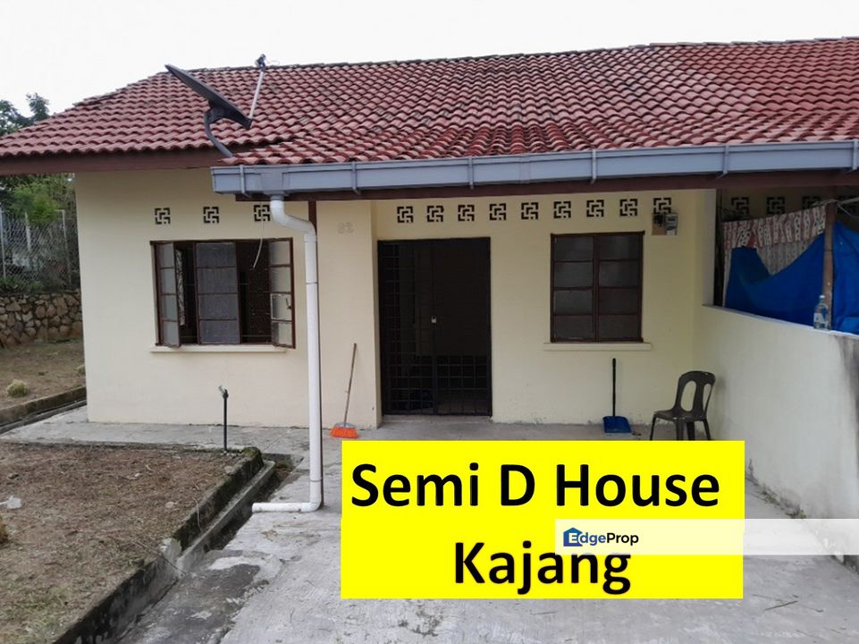 Kajang Semi D House Taman Bukit Kajang near mrt For rent RM 1,450 per month, Selangor, Kajang