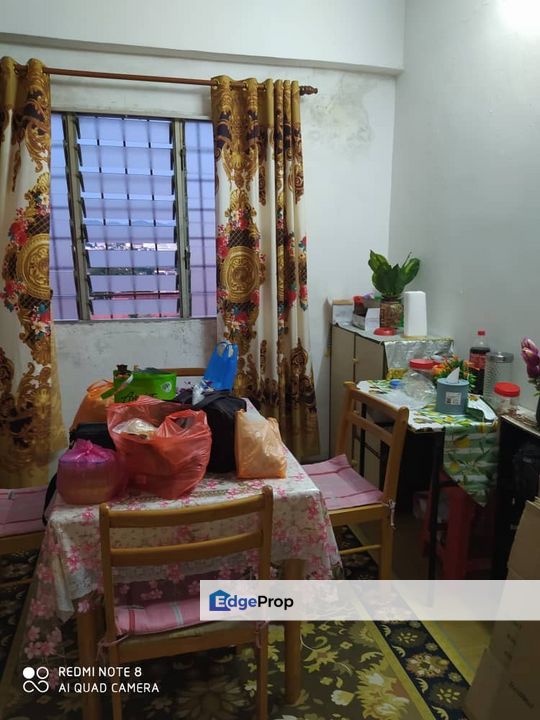 City Height Flat (ada lift) Sungai Chua Kajang For rent RM 700 per month  Property Details : * Low cost flat for first house buyer k, Selangor, Kajang