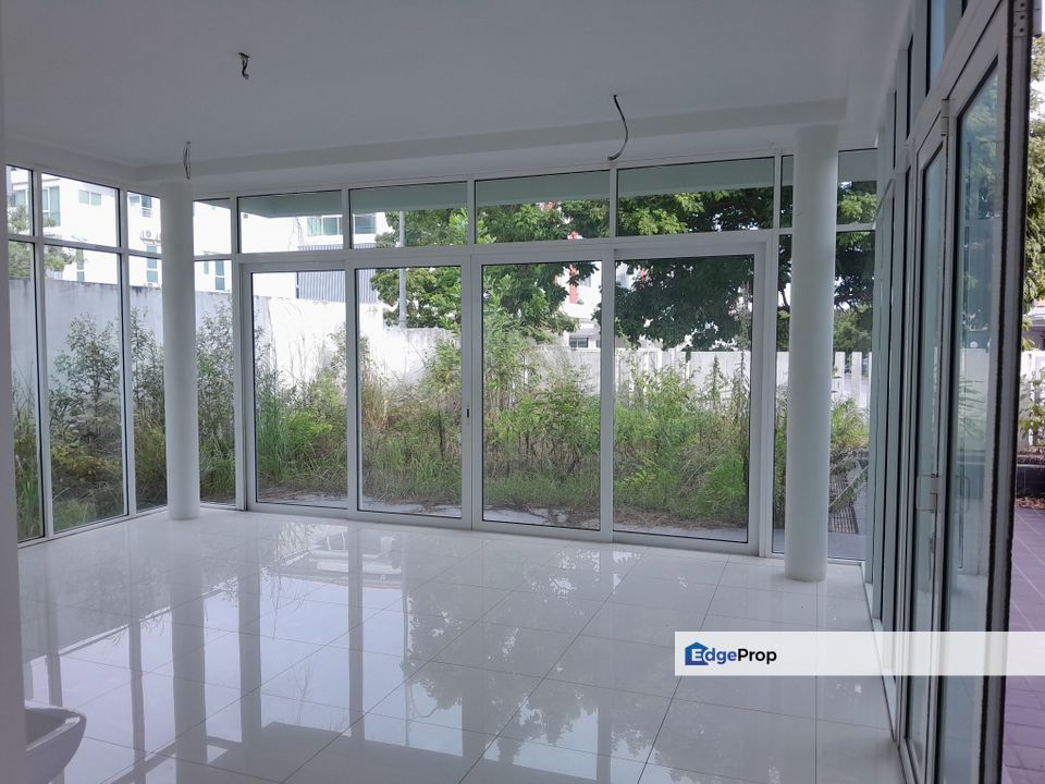 3 Storey Bungalow 7 rooms Nadayu 92 Bandar Teknologi Kajang 2 Semenyih For rent RM 6,000 per month, Selangor, Semenyih