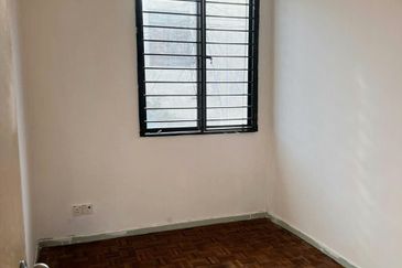 Taman Saujana Puchong