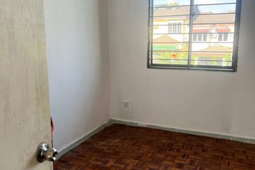 Taman Saujana Puchong