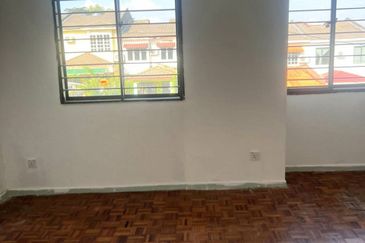 Taman Saujana Puchong