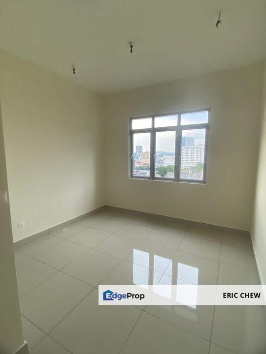 (Full Loan) Residensi NEXUS (1000sf, 3R2B, 2CP) Near MRT & KTM Kajang, Selangor, Kajang