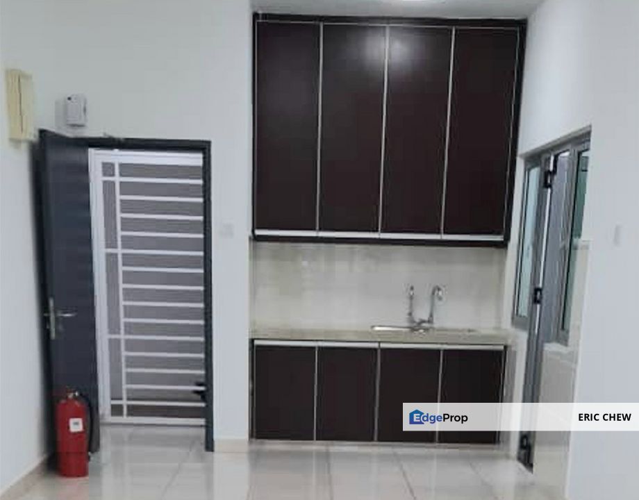SAVILLE KAJANG Service Apartment, Jalan Reko, Kajang near UKM Bangi, Selangor, Kajang