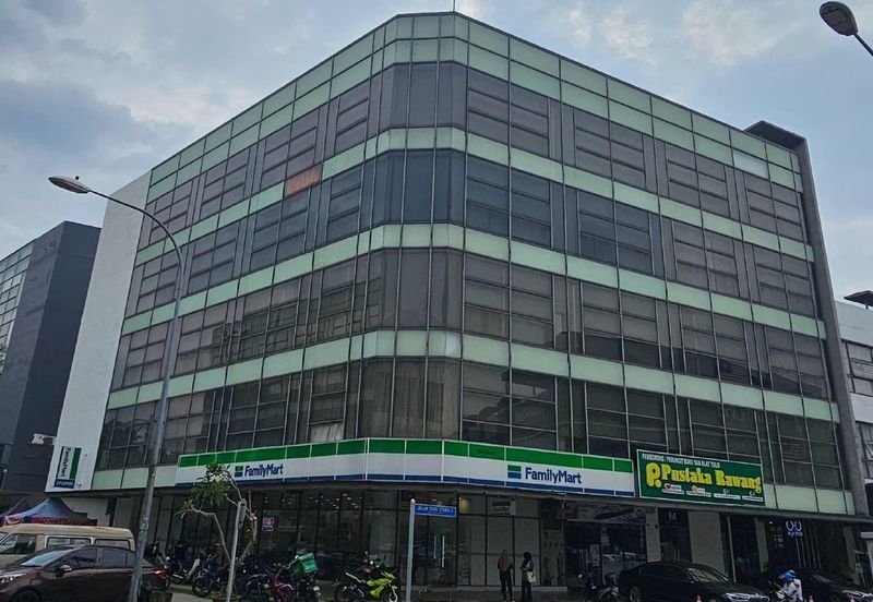 The Trillium @Lake Fields