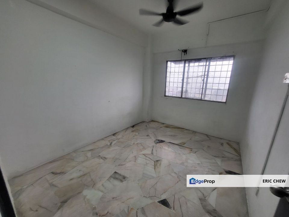 Apartment CITY HEIGHT (833sf,3R2B,LIFT,Swimming Pool) Sg Chua, Kajang, Selangor, Kajang